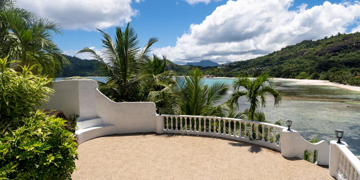 Lazare Picault Hotel