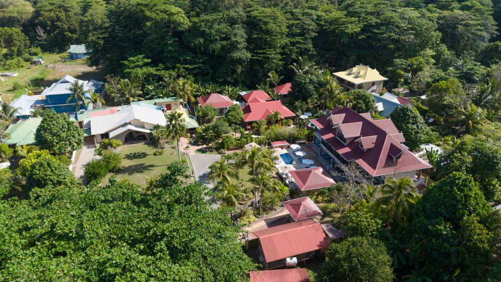 Photo 8: Casa de Leela & CocoLux Luxury Apartments - La Digue (Seychelles)