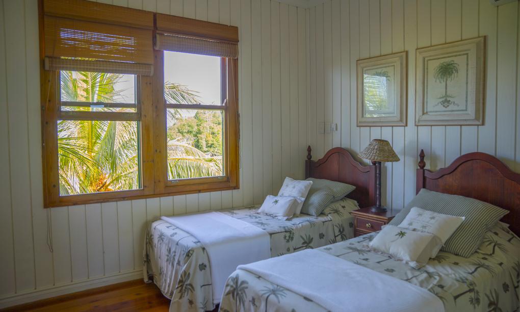 South Point Villas - Villa Cache