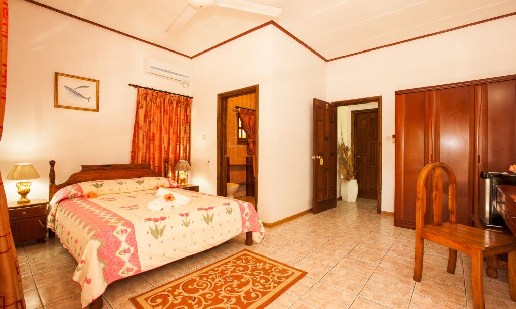 Kot Babi Guesthouse - Double Room