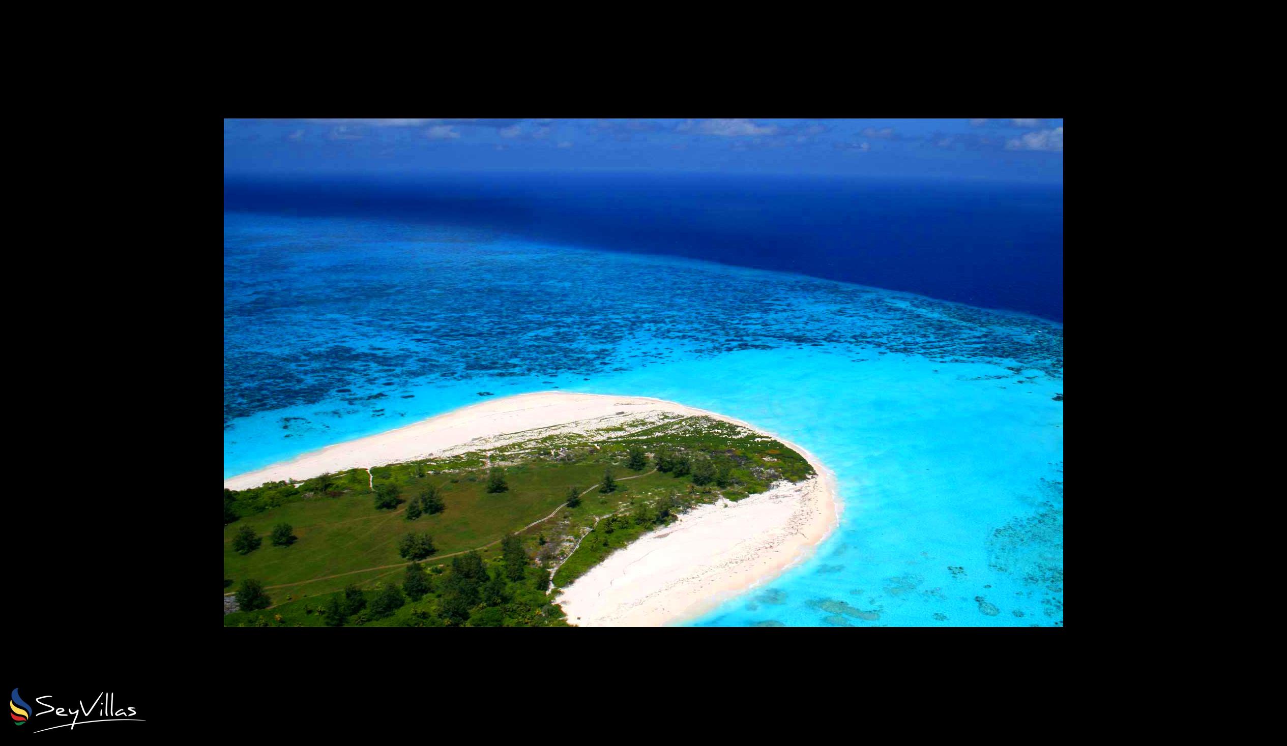 Photo 2: Bird Island Beaches - Other islands (Seychelles)