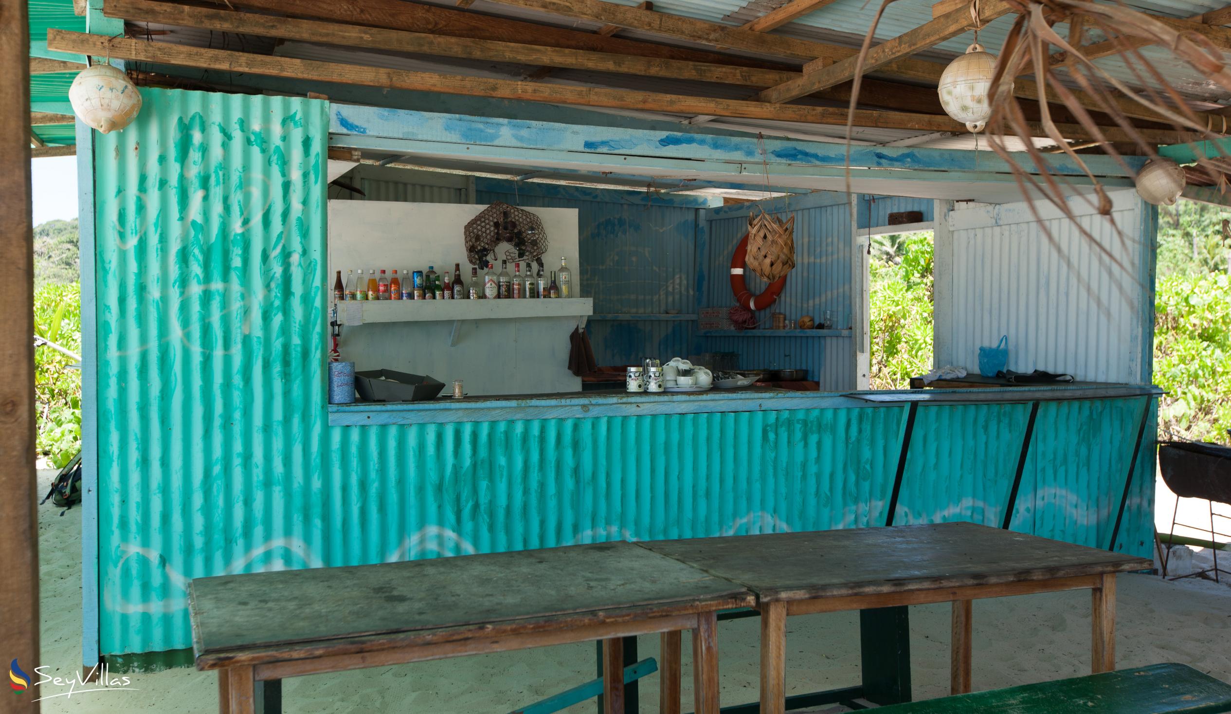 Foto 16: Grand Anse - La Digue (Seychellen)