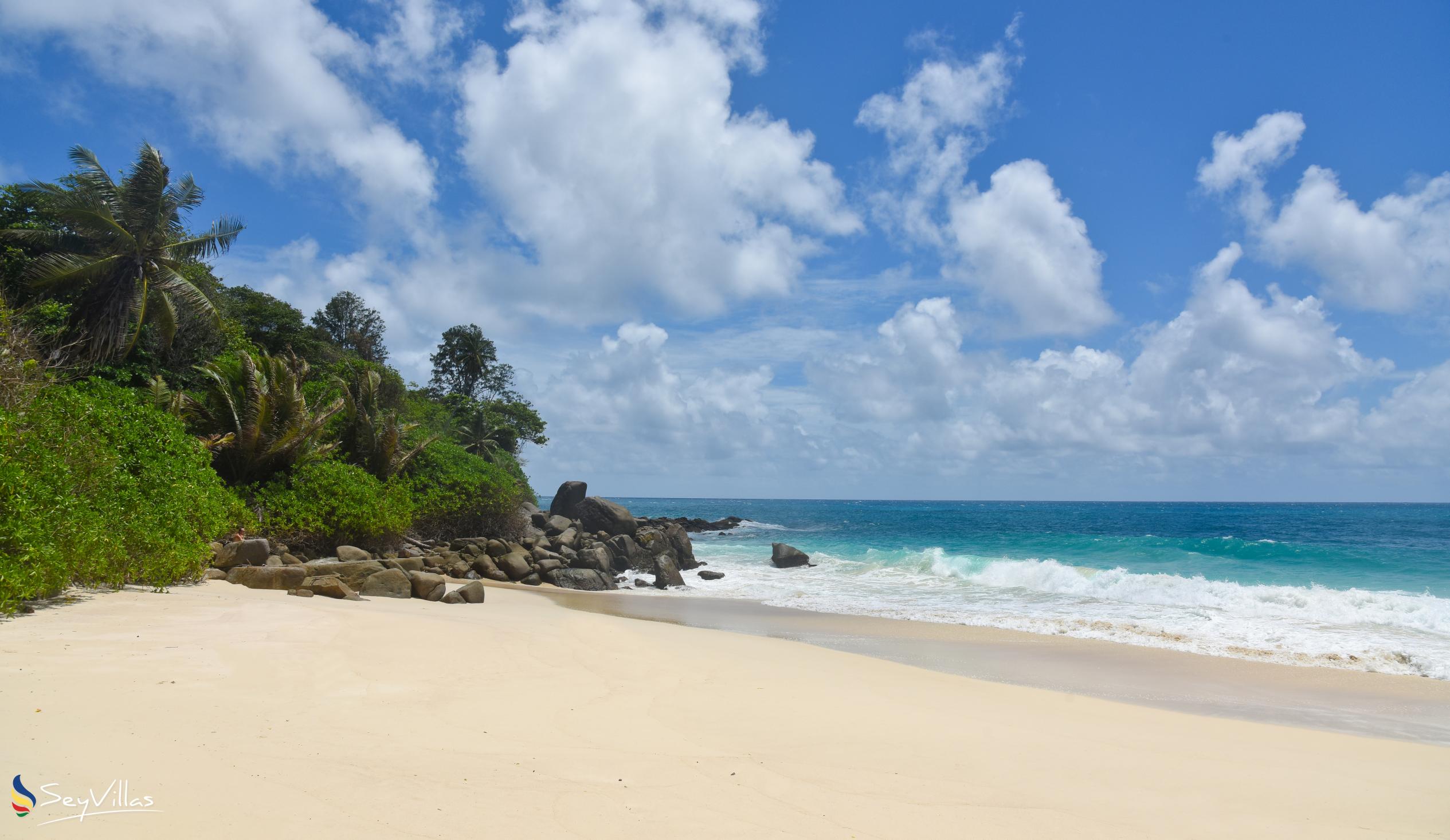 Foto 3: Carana Beach - Mahé (Seychellen)
