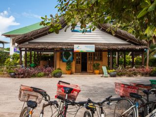 excursion-creole-la-digue-by-boat-bike-full-day-tour-img-363