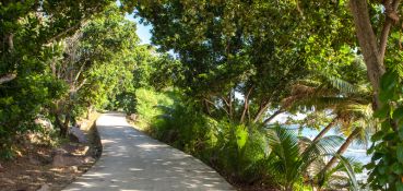 Creole - La Digue en bateau et à vélo - Visite d'une journée