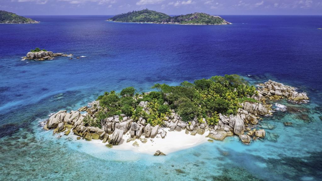 Coco Island (Photo: Torsten Dickmann) Coco Island (Photo: Torsten Dickmann)