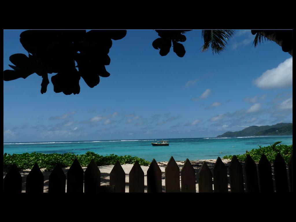 Blick vom Restaurant auf die Anse Royal