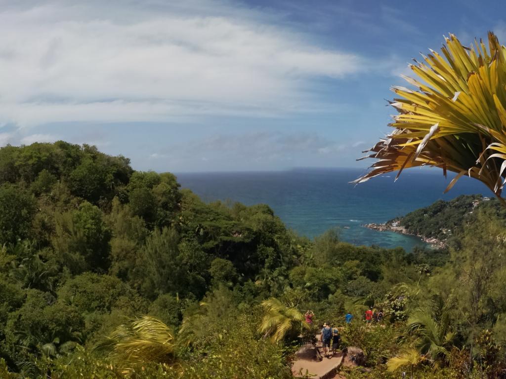 Blick über Praslin (Fond Ferdinand)
