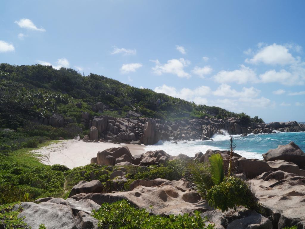 <beach>10|Anse Marron</beach>, La Digue