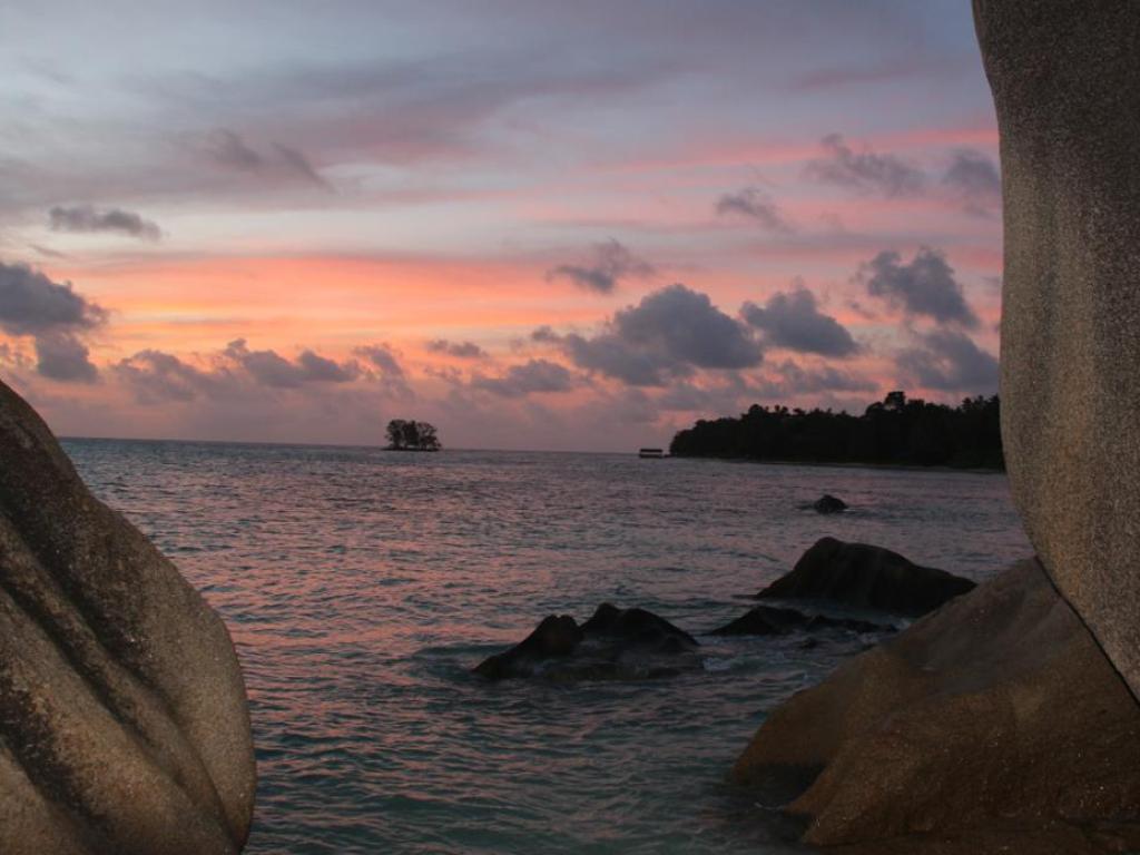 Sonnenuntergang an der <beach>15|Anse Source d'Argent</beach>, La Digue