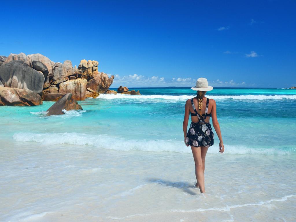 <beach>5|Anse Cocos</beach>