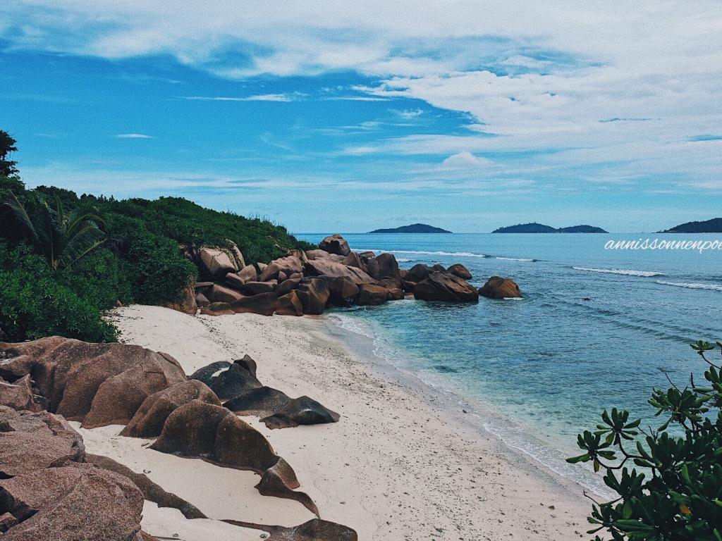 Einer der vielen tollen Strände im Norden von La Digue