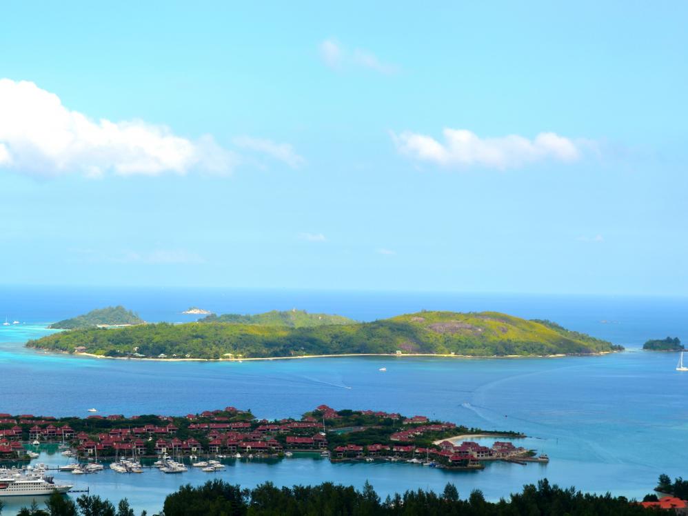 Panorama dell’isola di Cerf da Mahé