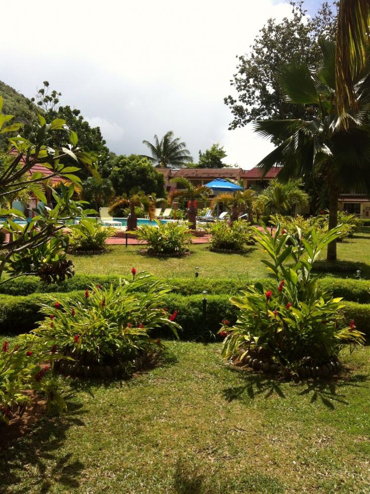 piscina e giardino Berjaya Praslin