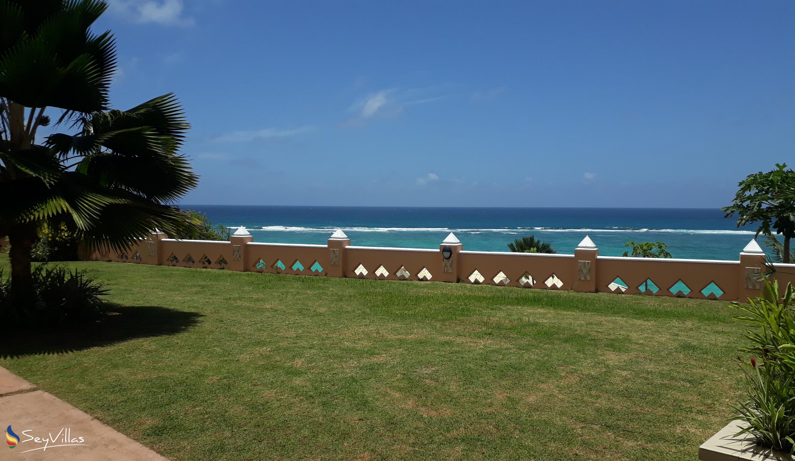 Photo 28: Au Fond de Mer View - Outdoor area - Mahé (Seychelles)