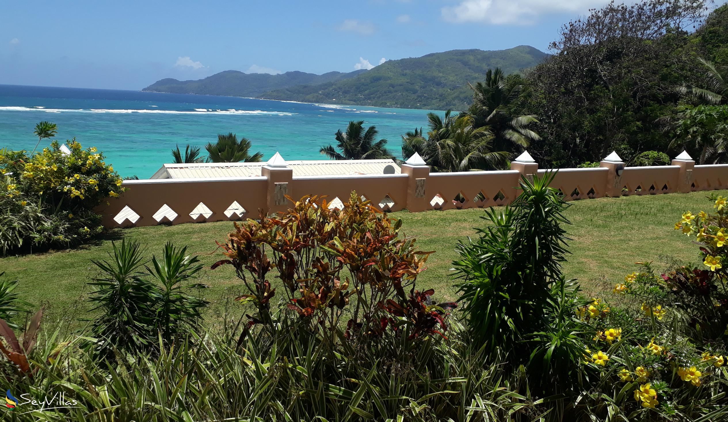 Photo 27: Au Fond de Mer View - Outdoor area - Mahé (Seychelles)