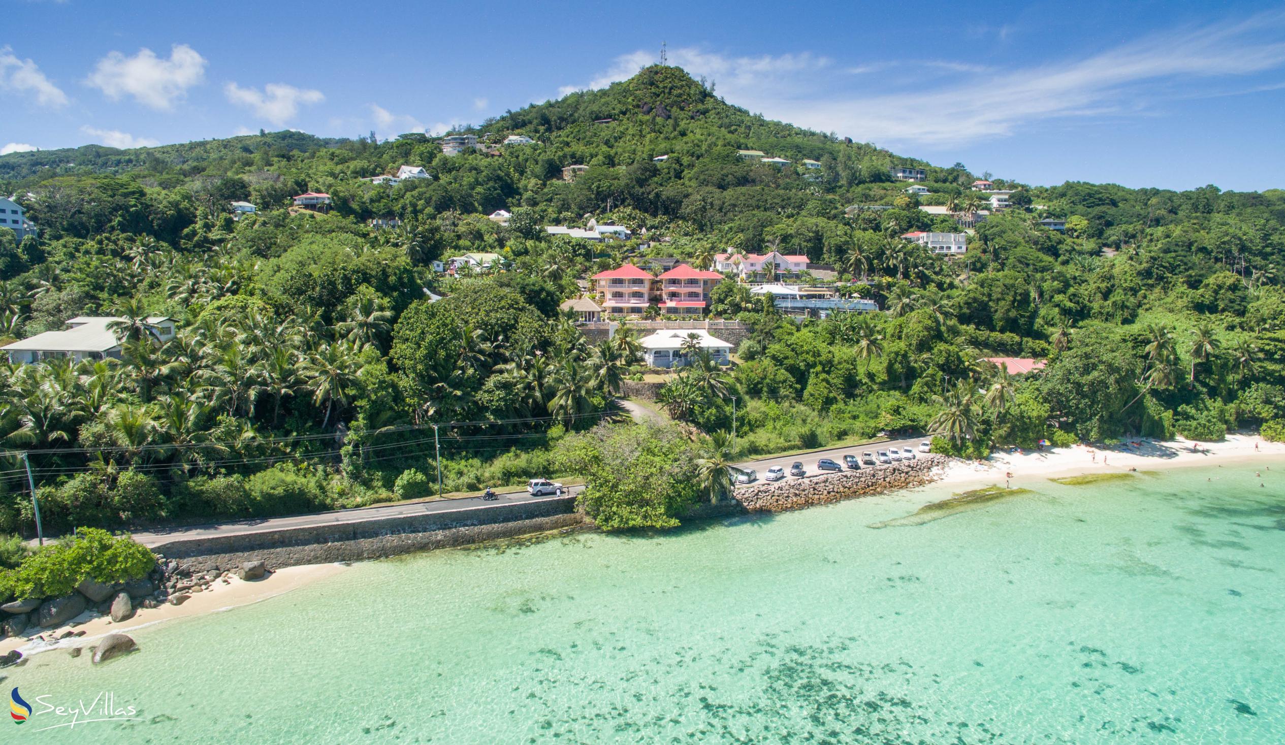 Photo 2: Au Fond de Mer View - Outdoor area - Mahé (Seychelles)