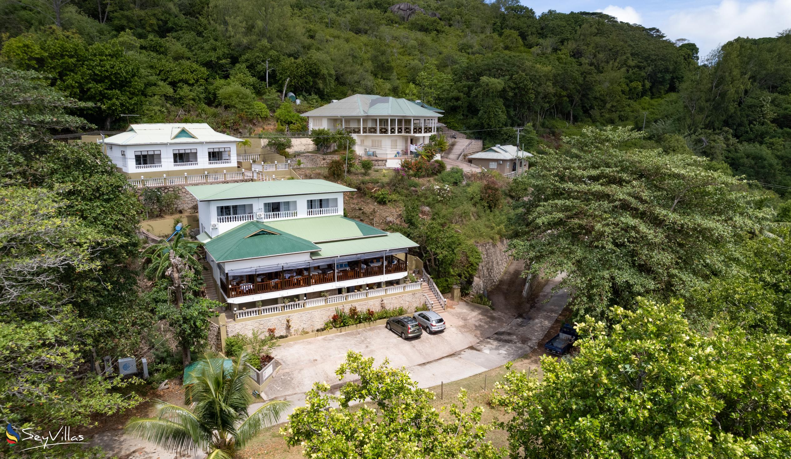 Foto 1: Villa Anse La Blague - Aussenbereich - Praslin (Seychellen)