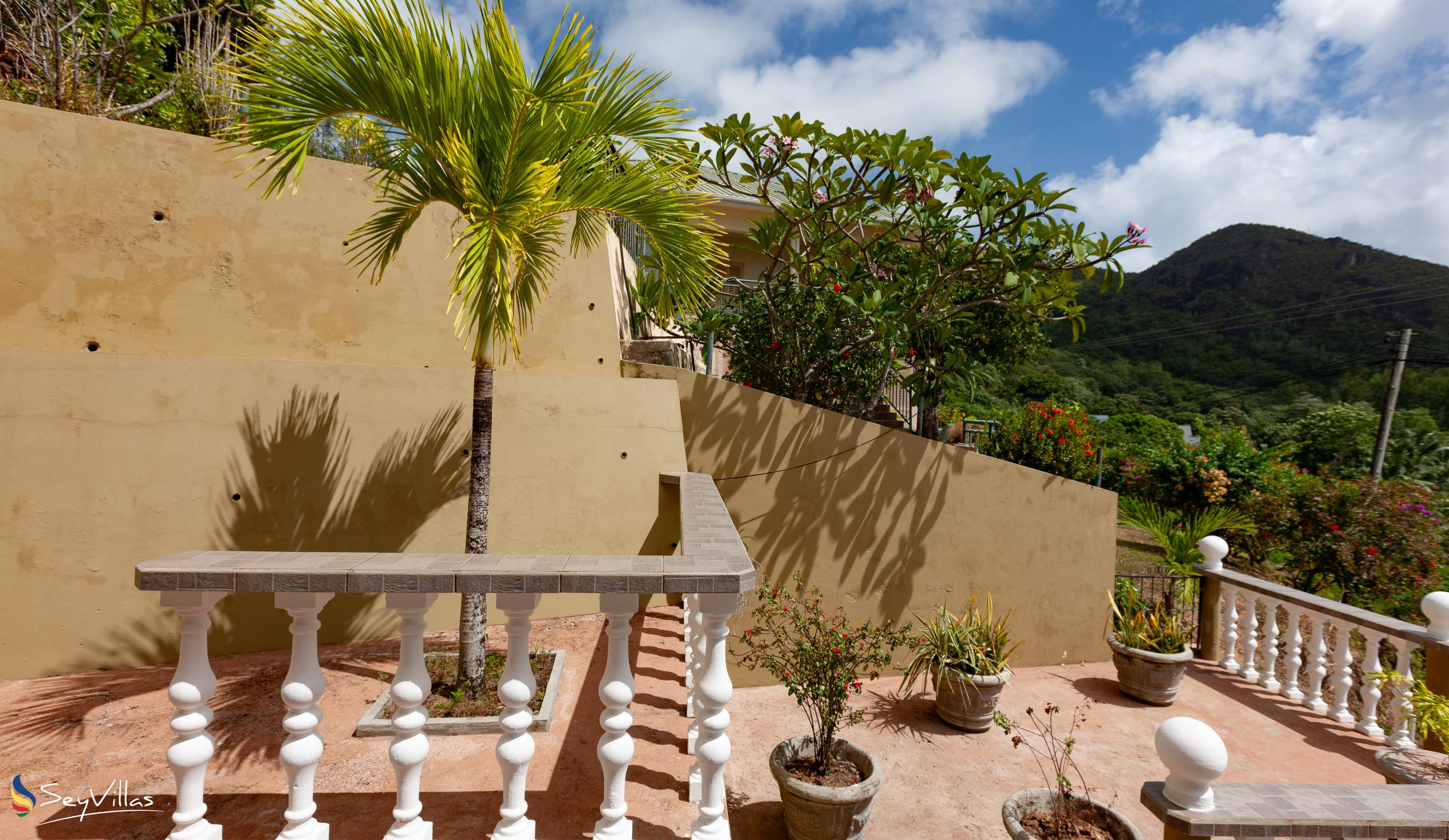 Foto 11: Villa Anse La Blague - Aussenbereich - Praslin (Seychellen)