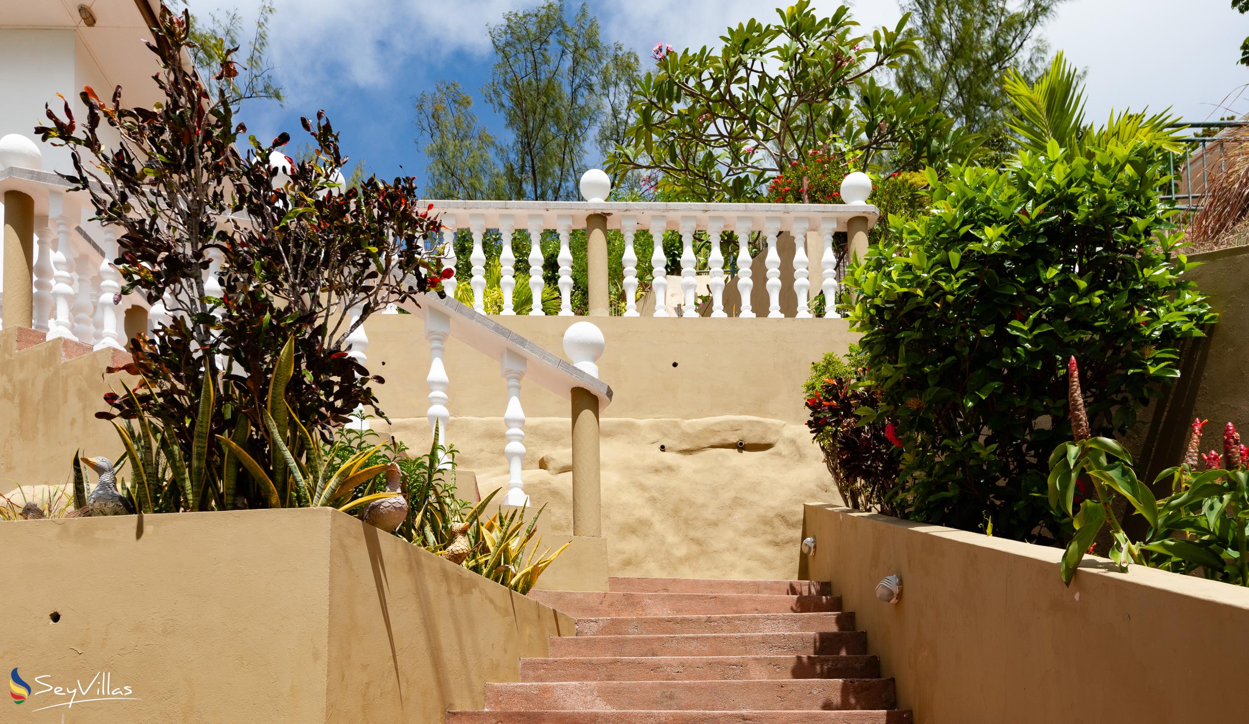 Foto 12: Villa Anse La Blague - Aussenbereich - Praslin (Seychellen)