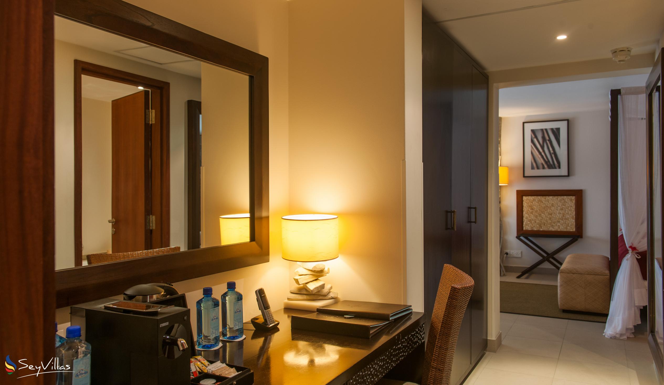 Foto 64: Kempinski Seychelles Resort Baie Lazare - One Bedroom Hill View Suite - Mahé (Seychellen)