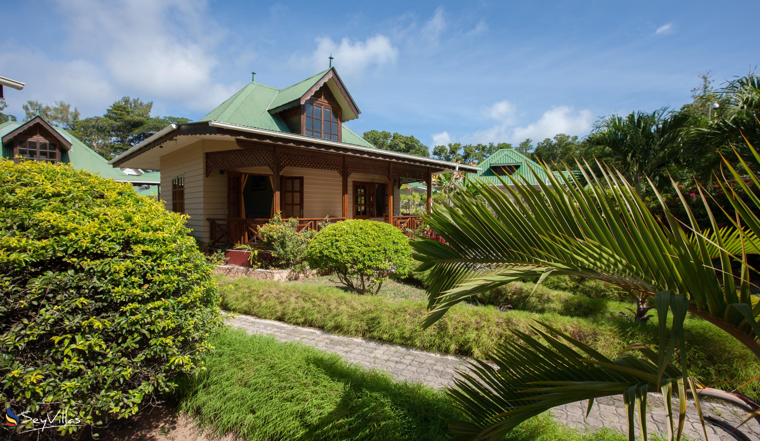 Photo 6: Villa Creole - Outdoor area - La Digue (Seychelles)