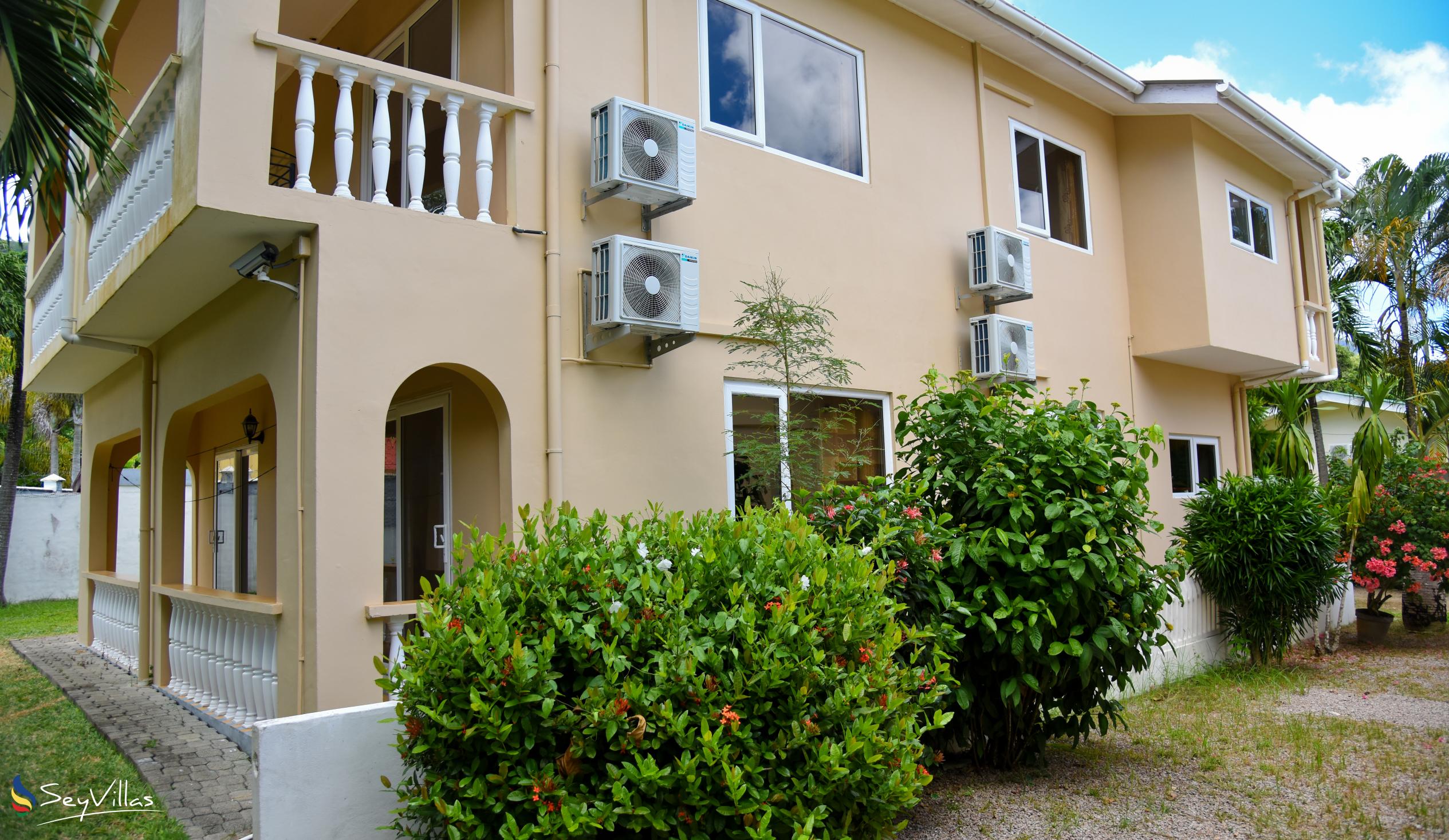 Foto 9: GT Selfcatering Apartments - Aussenbereich - Mahé (Seychellen)