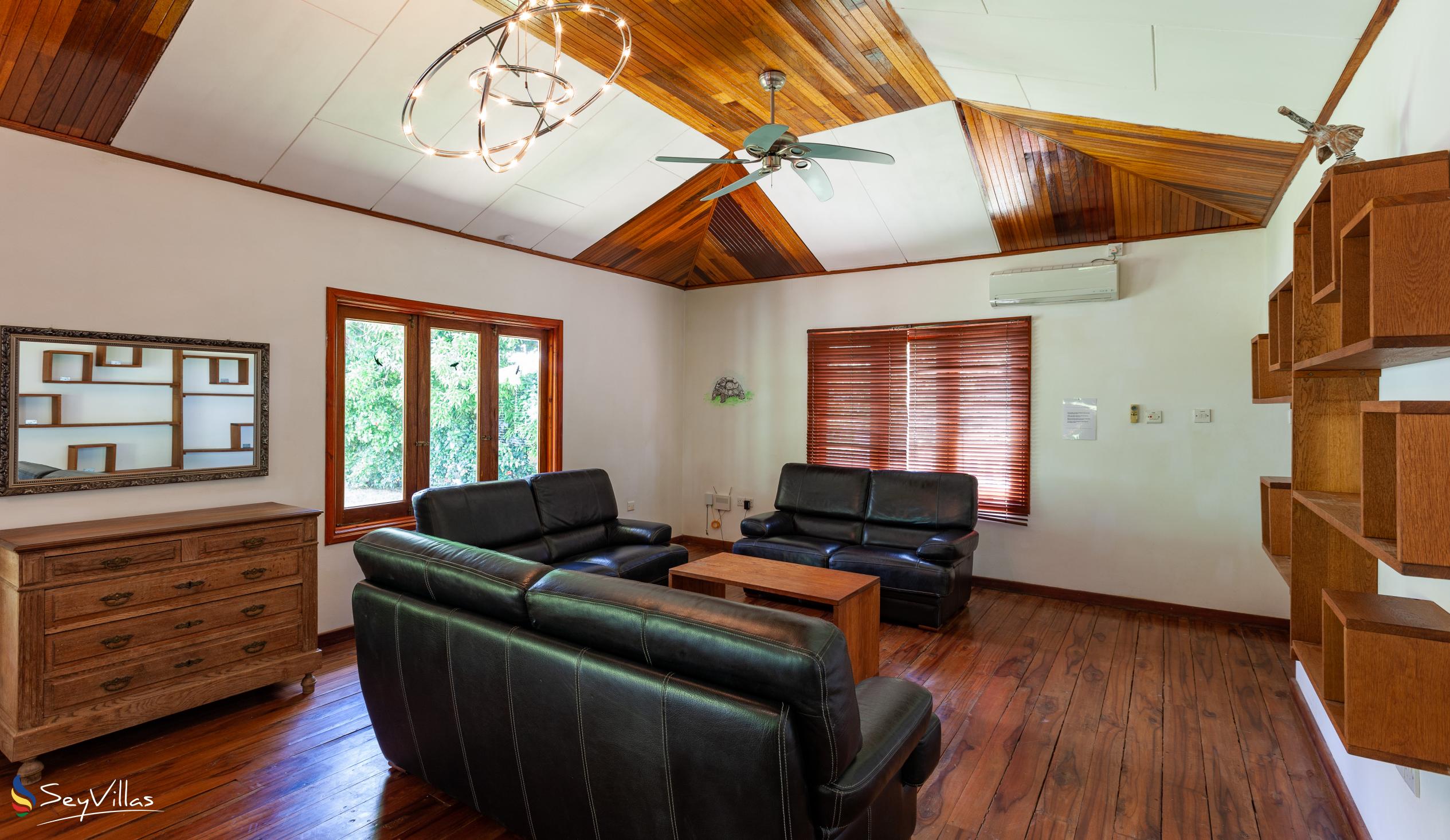 Photo 17: JMS Ventures - Indoor area - La Digue (Seychelles)