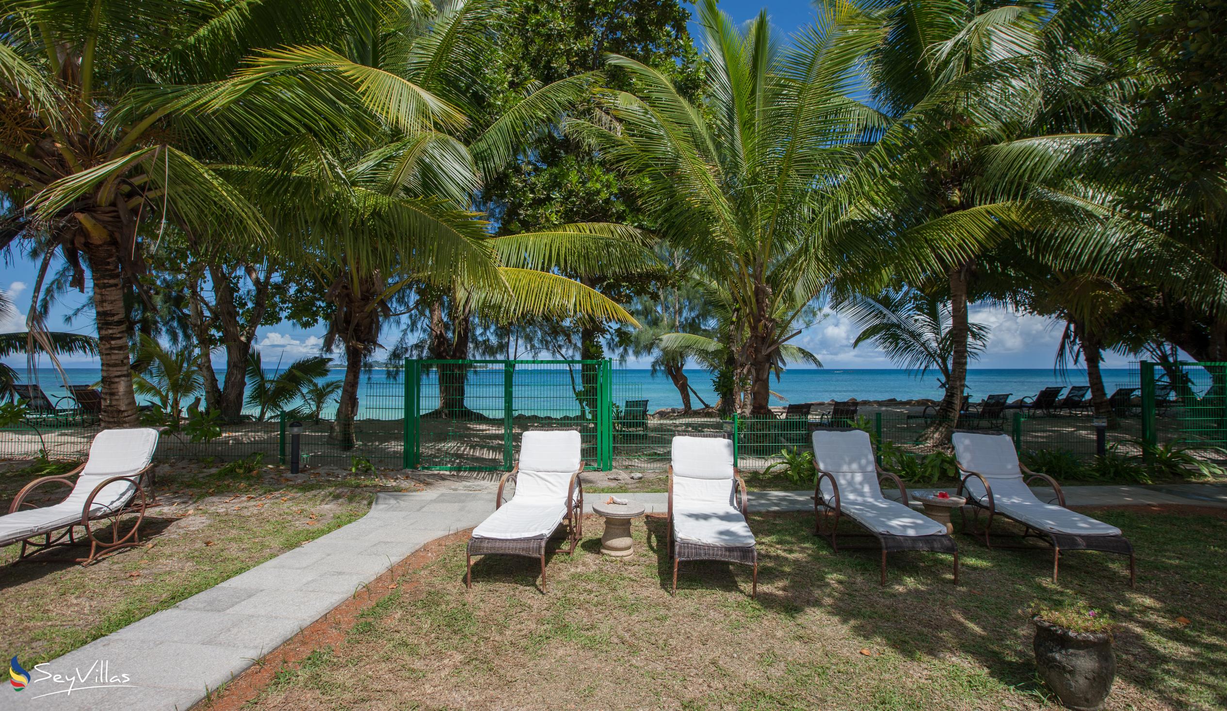 Foto 12: Castello Beach Villa - Aussenbereich - Praslin (Seychellen)