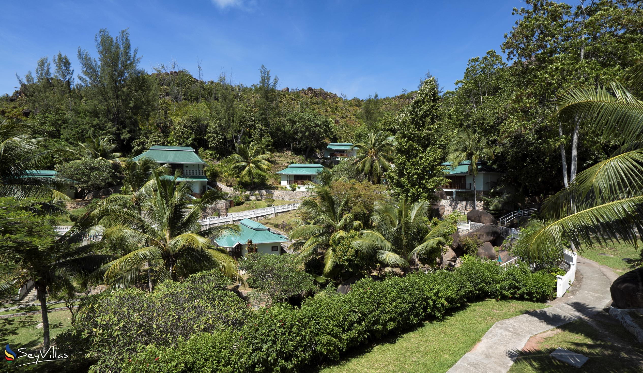 Foto 10: Hotel L'Archipel - Aussenbereich - Praslin (Seychellen)