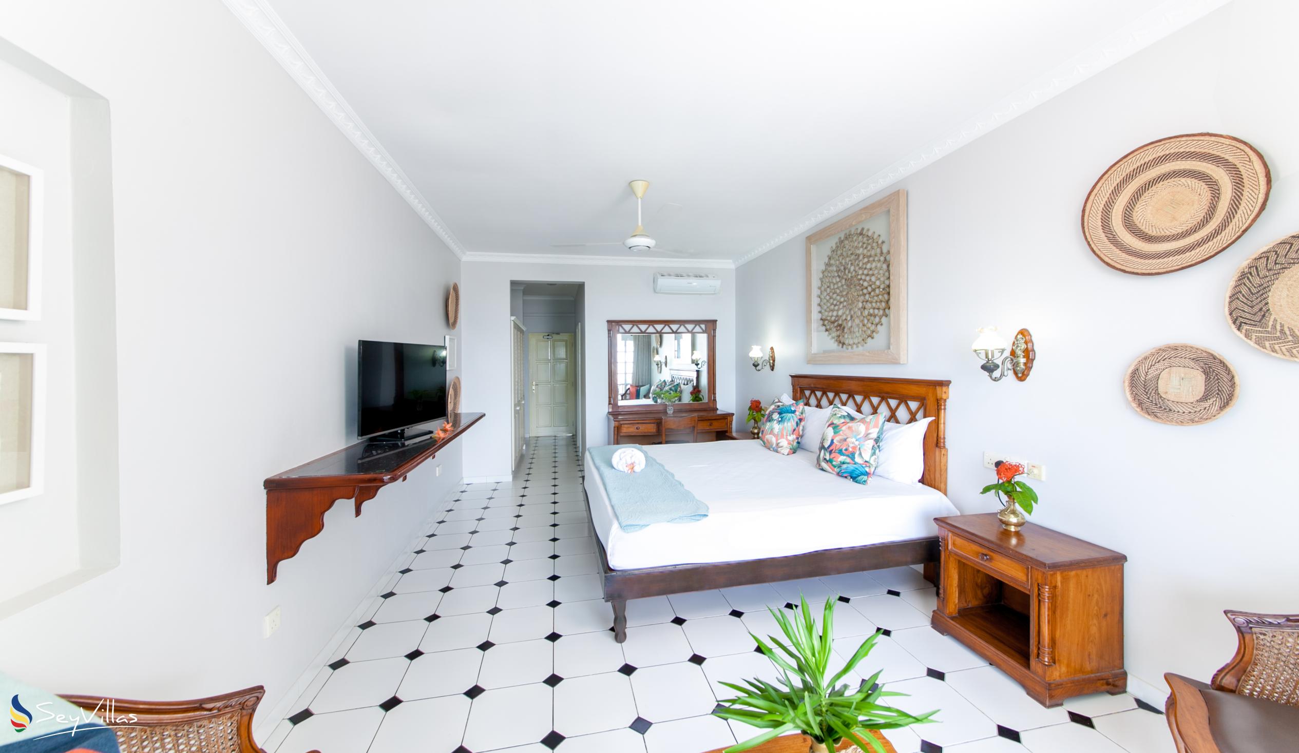 Foto 45: Palm Beach Hotel - Deluxe Zimmer - Praslin (Seychellen)