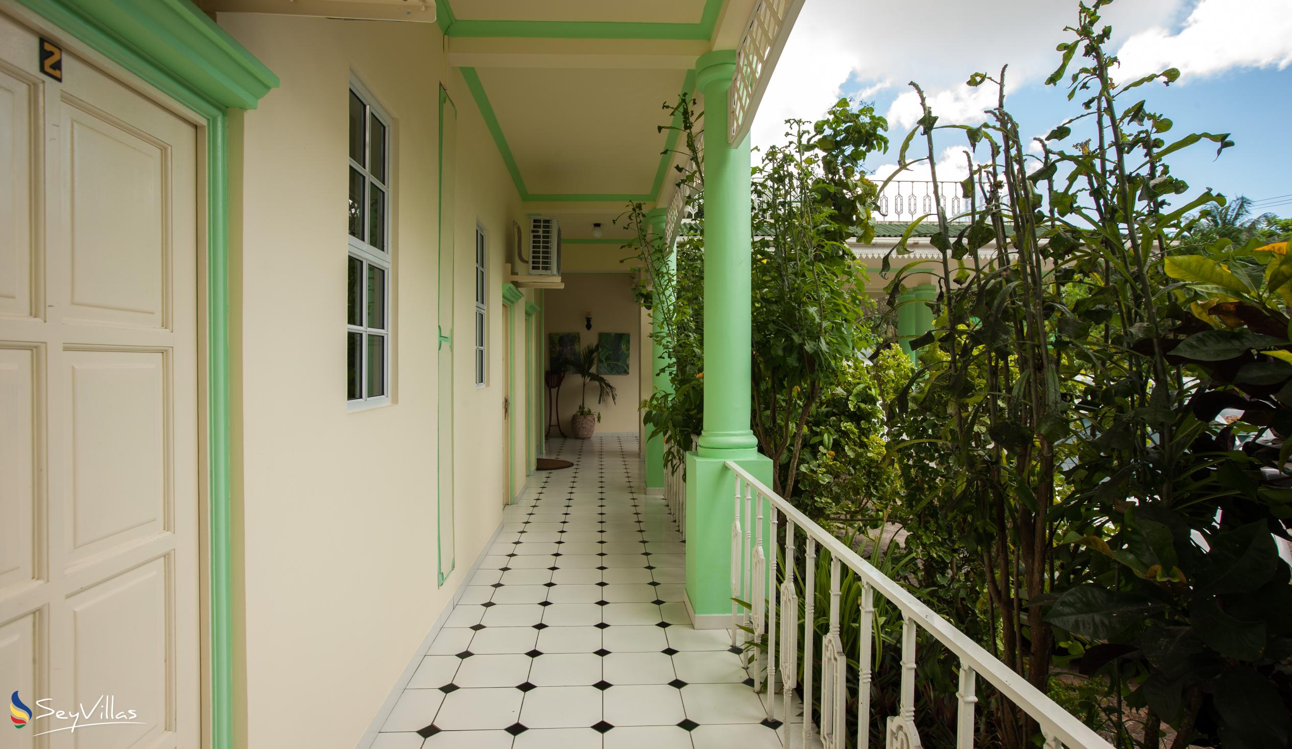 Foto 14: Palm Beach Hotel - Innenbereich - Praslin (Seychellen)