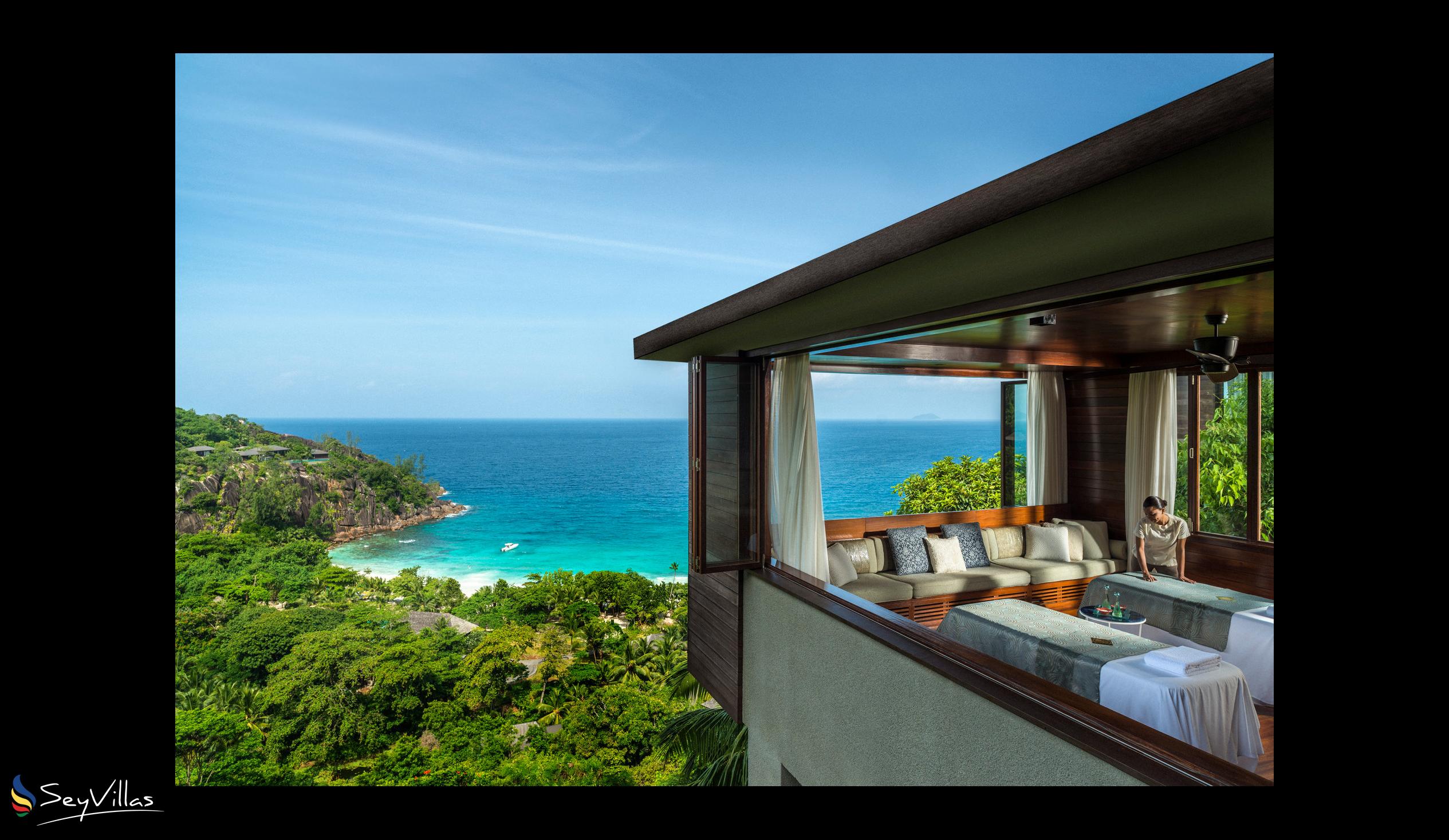 Photo 3: Four Seasons Resort - Outdoor area - Mahé (Seychelles)