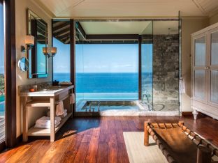 Hilltop Ocean View Suite