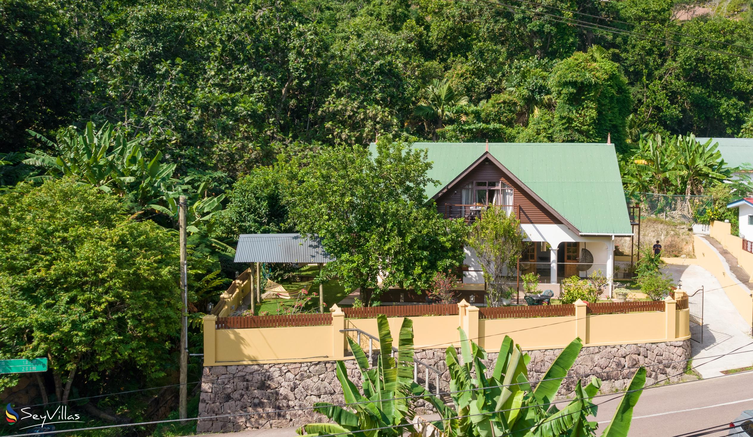 Foto 14: La Casa Grande - Aussenbereich - Praslin (Seychellen)