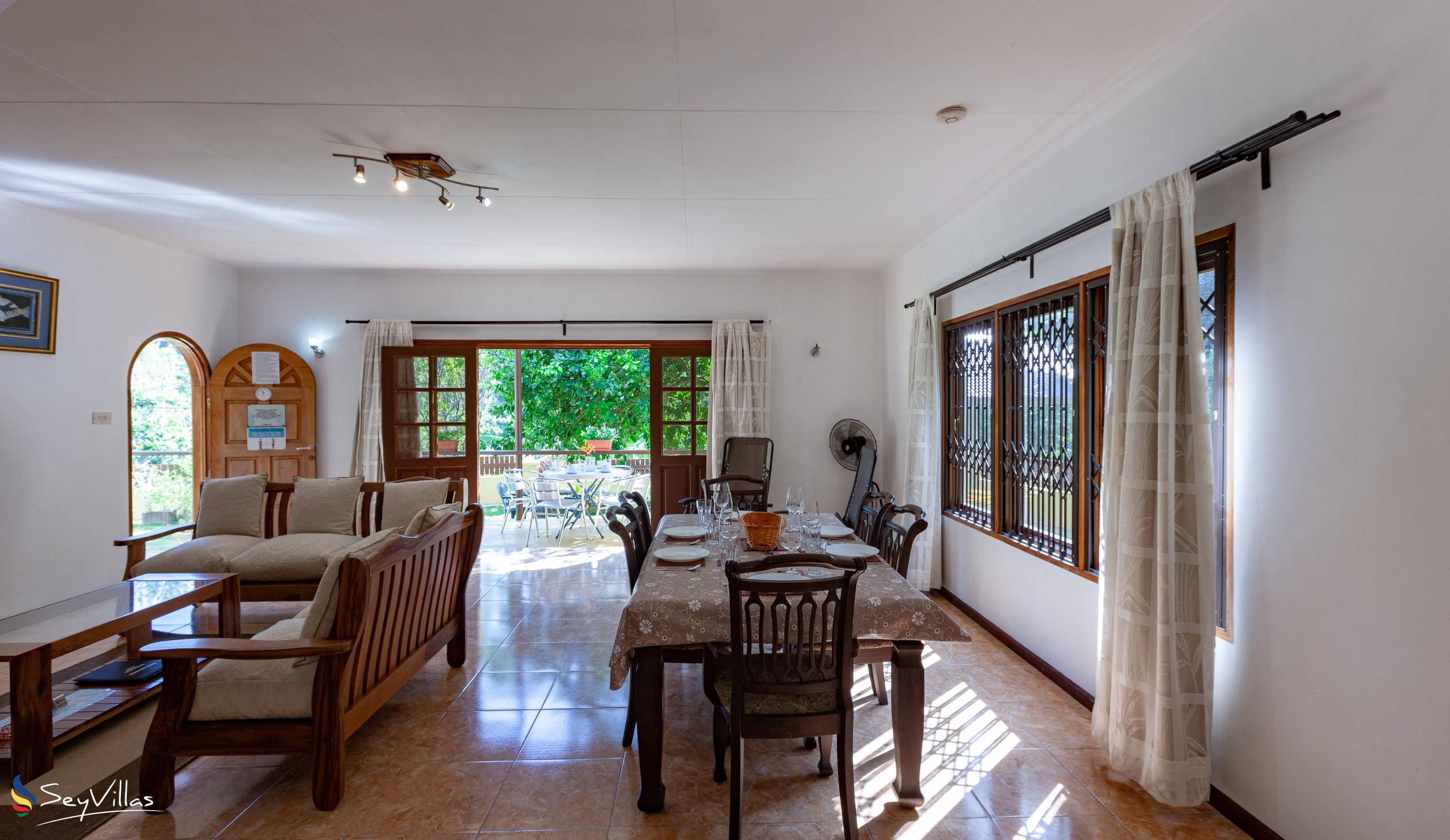 Photo 33: La Casa Grande - Indoor area - Praslin (Seychelles)