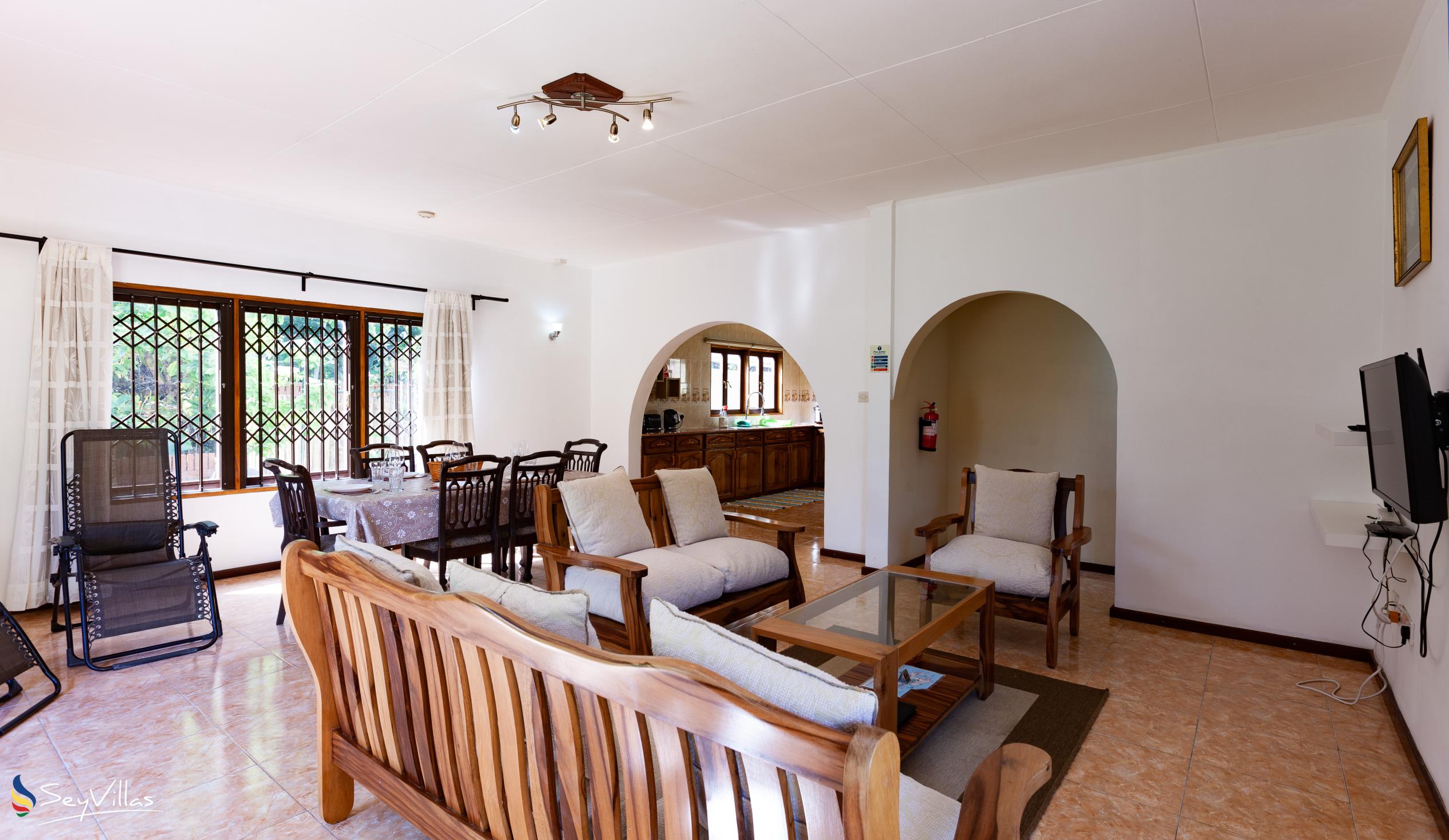 Photo 34: La Casa Grande - Indoor area - Praslin (Seychelles)