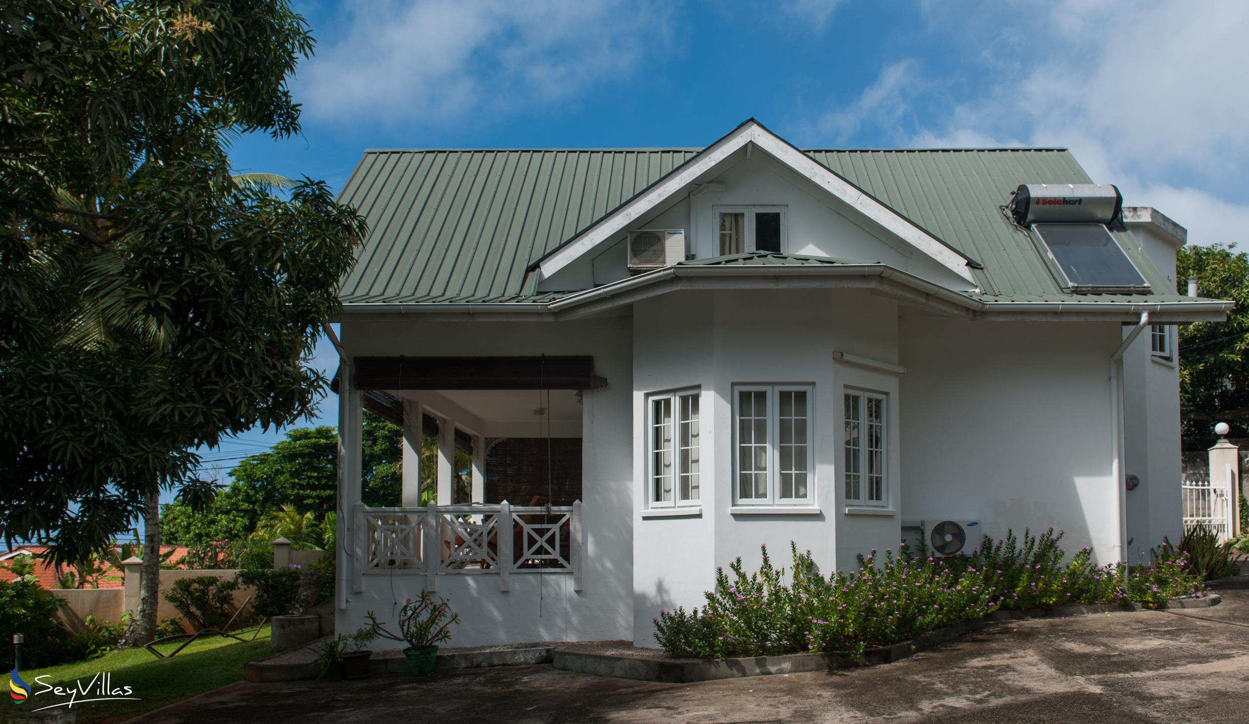 Foto 16: Le Domaine de Bacova - Aussenbereich - Mahé (Seychellen)