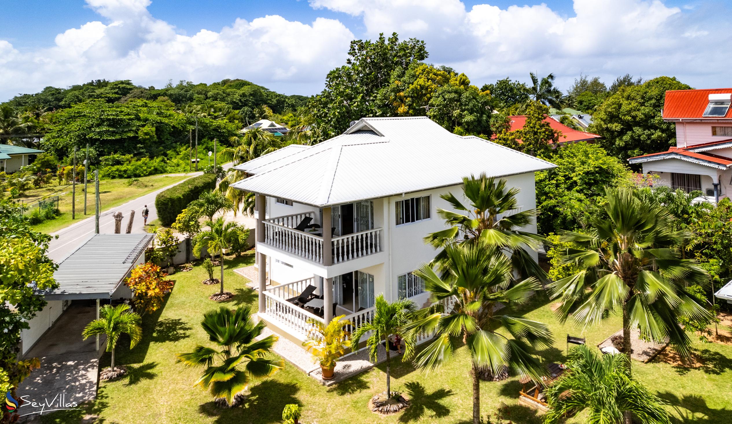 Foto 3: Casa Tara Villas - Aussenbereich - Praslin (Seychellen)
