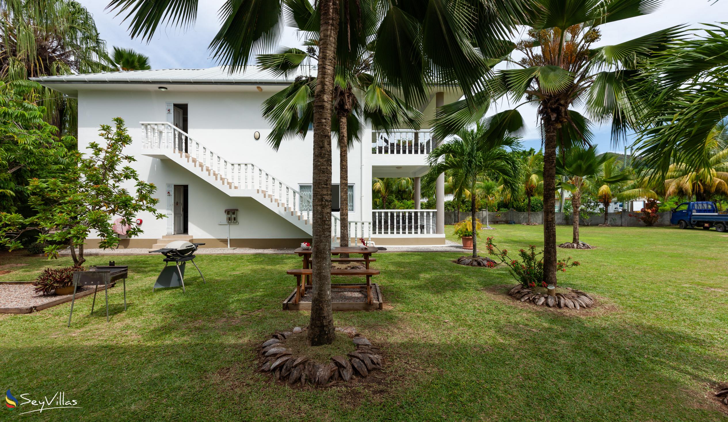 Foto 11: Casa Tara Villas - Aussenbereich - Praslin (Seychellen)
