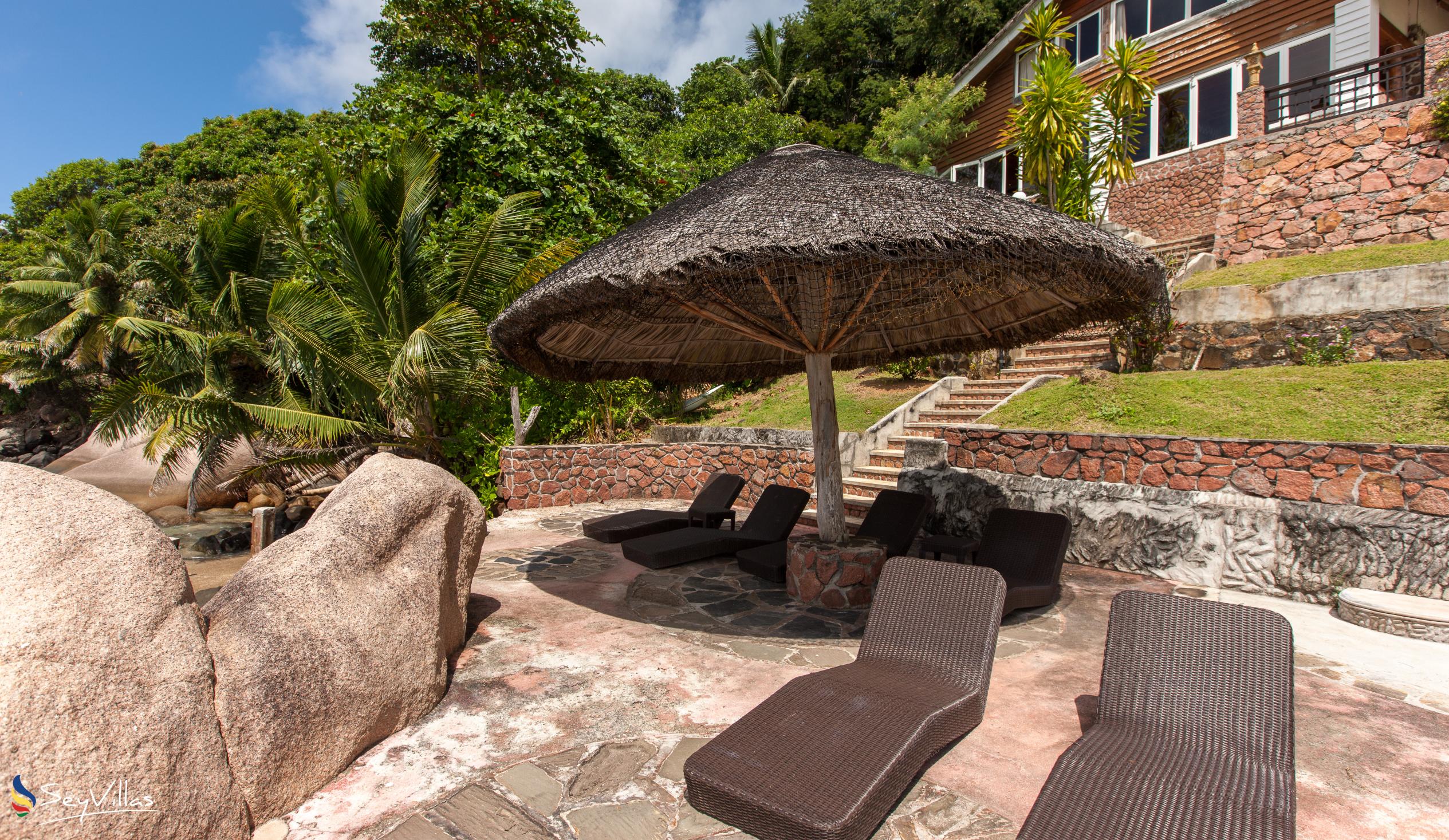 Foto 17: Colibri Guesthouse - Aussenbereich - Praslin (Seychellen)