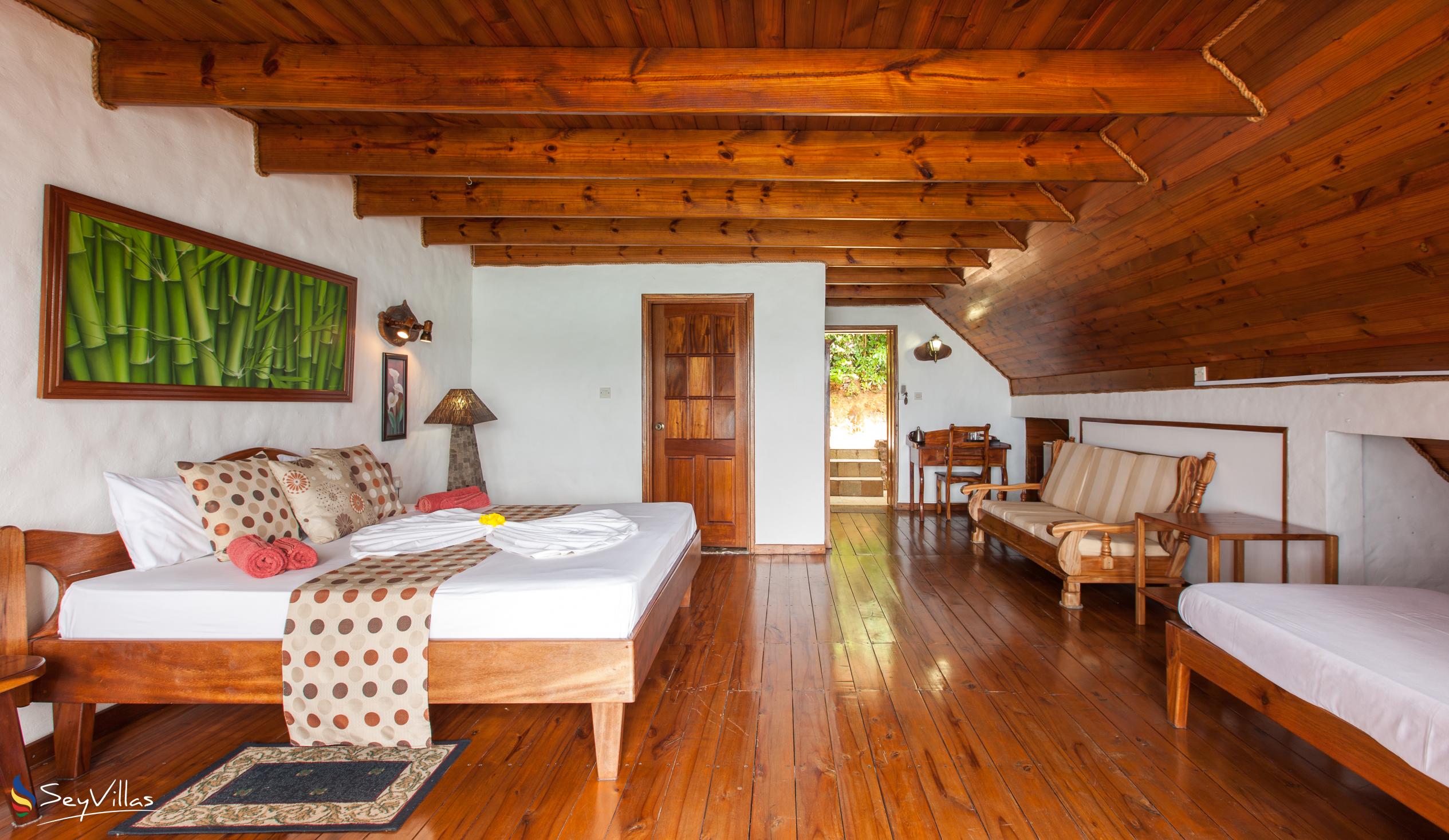 Foto 54: Colibri Guesthouse - Superior-Honeymoonzimmer - Praslin (Seychellen)