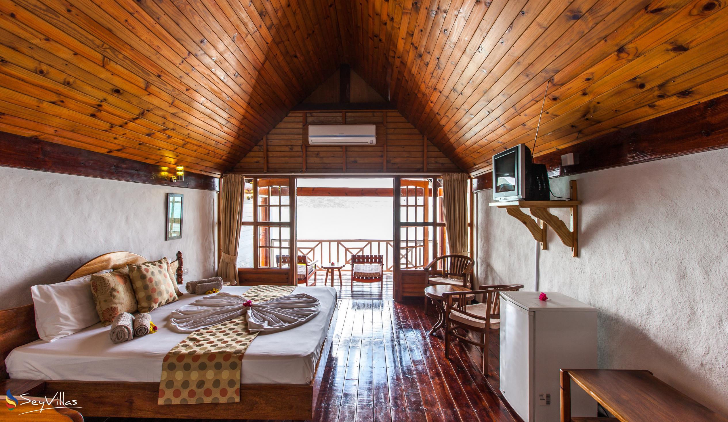Foto 59: Colibri Guesthouse - Superior-Honeymoonzimmer - Praslin (Seychellen)