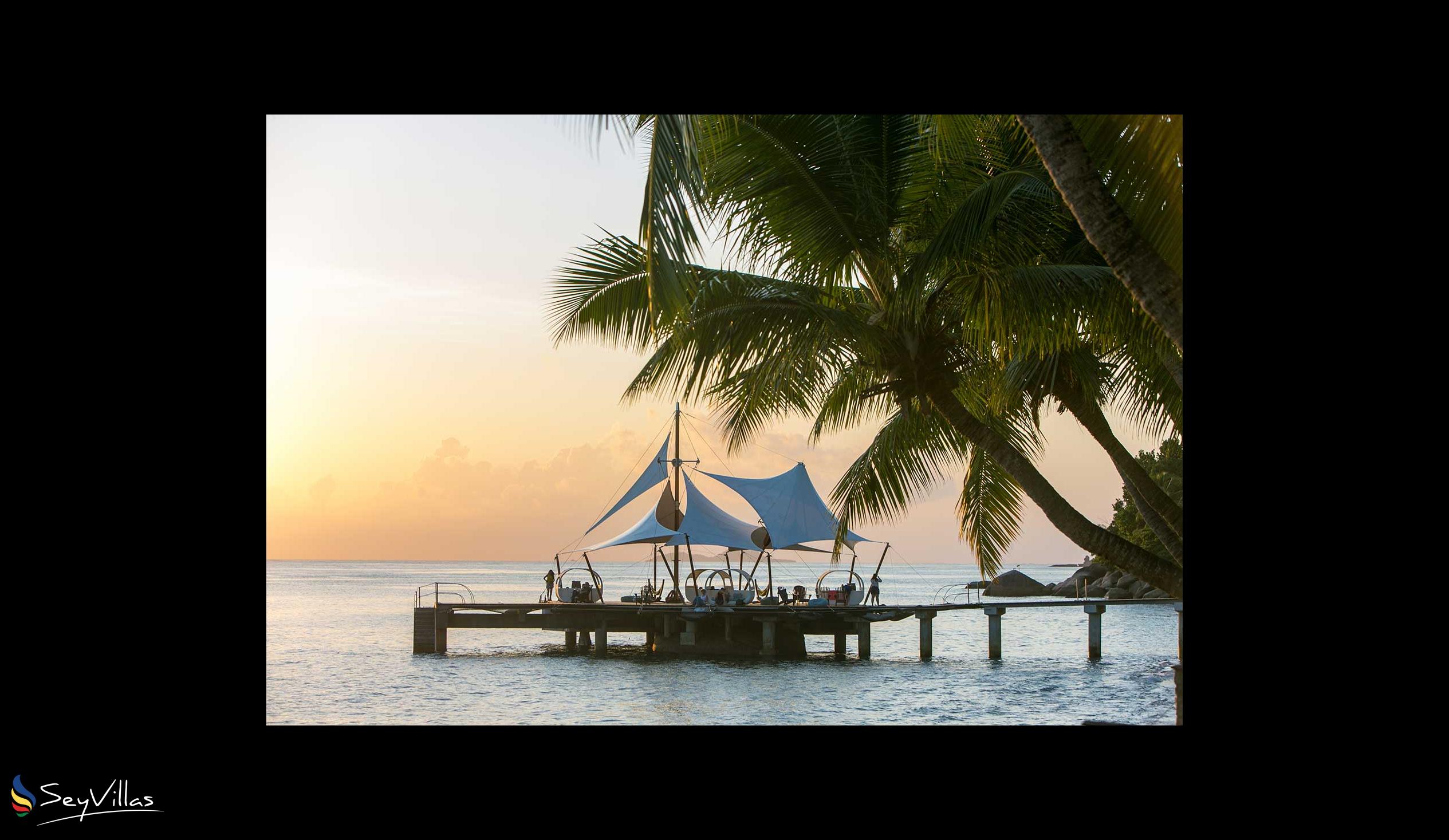 Foto 4: Coco de Mer & Black Parrot Suites - Aussenbereich - Praslin (Seychellen)