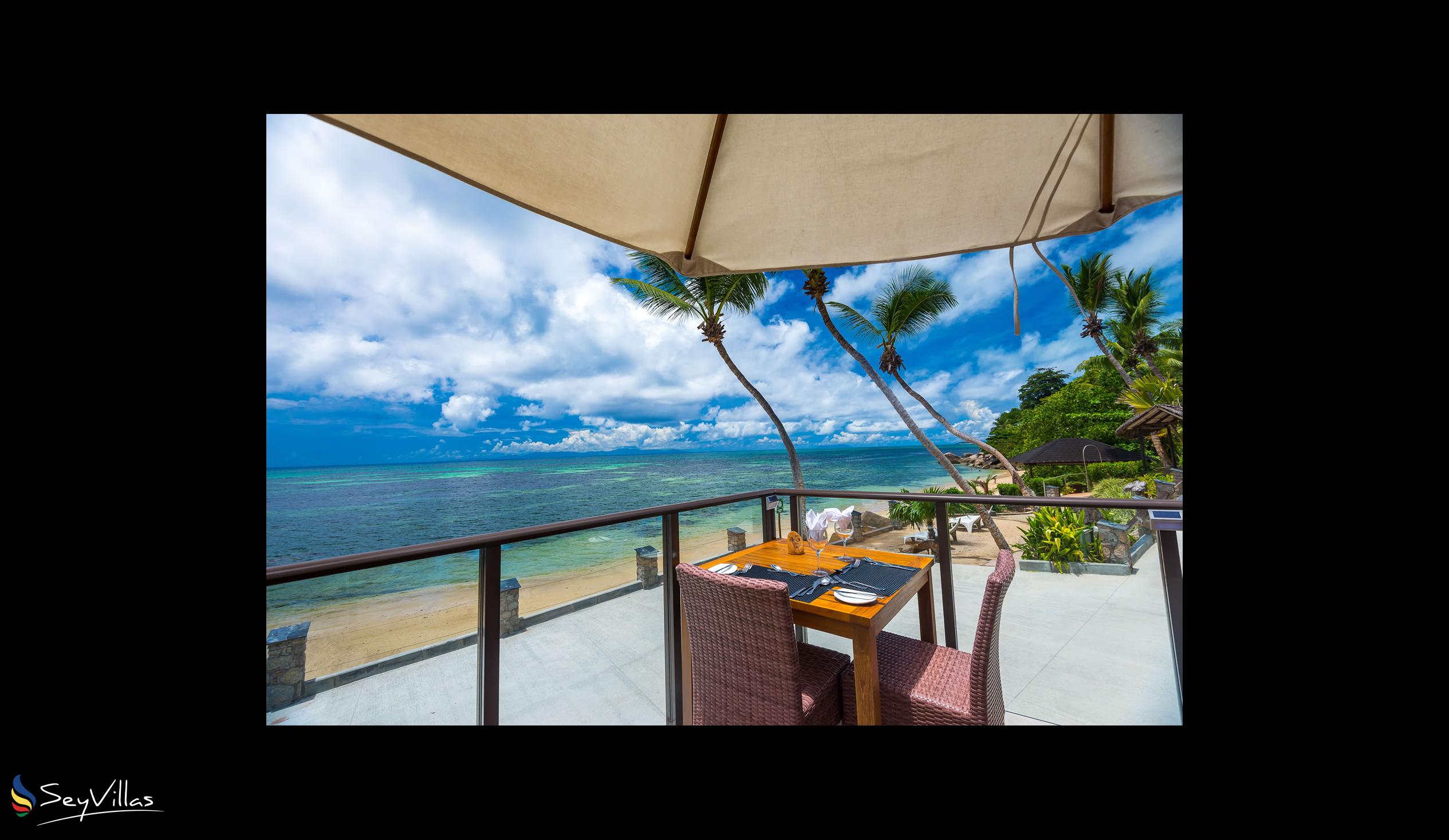 Foto 27: Coco de Mer & Black Parrot Suites - Aussenbereich - Praslin (Seychellen)