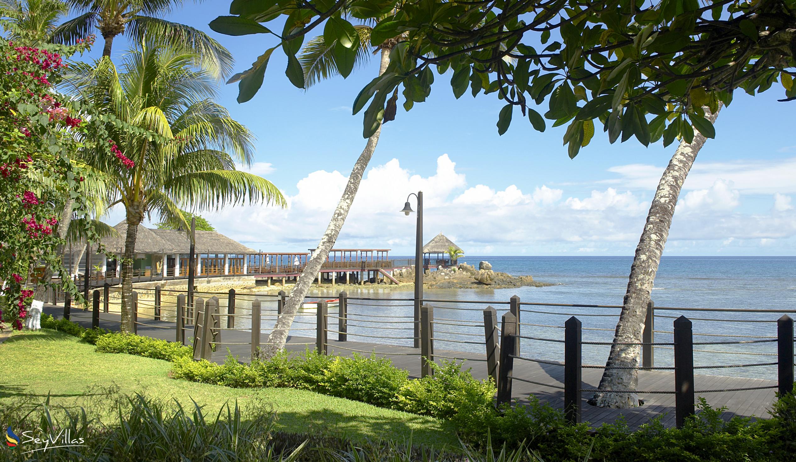 Foto 3: Fisherman's Cove Resort - Aussenbereich - Mahé (Seychellen)