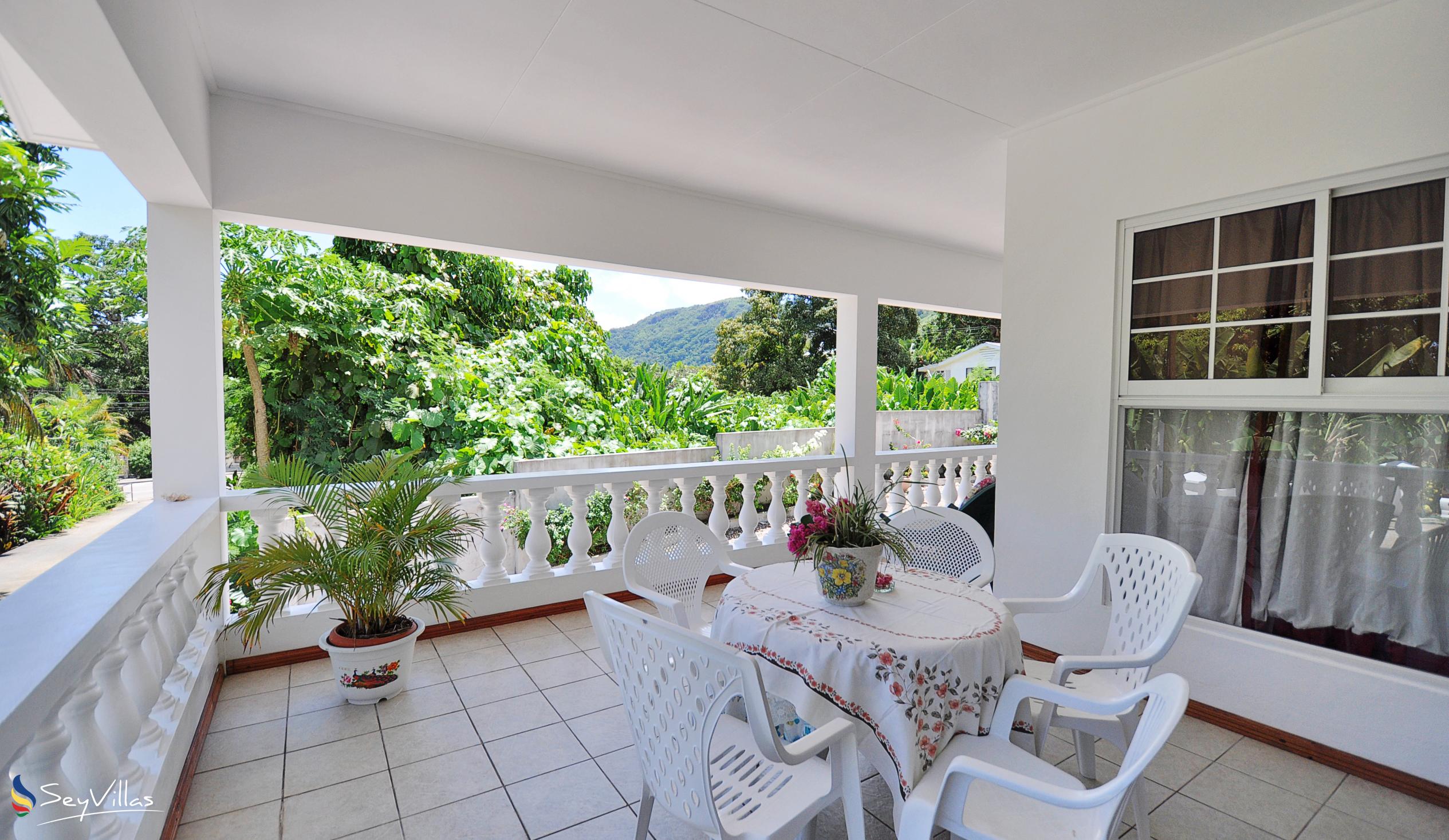 Foto 6: Row's Villa - Aussenbereich - Mahé (Seychellen)