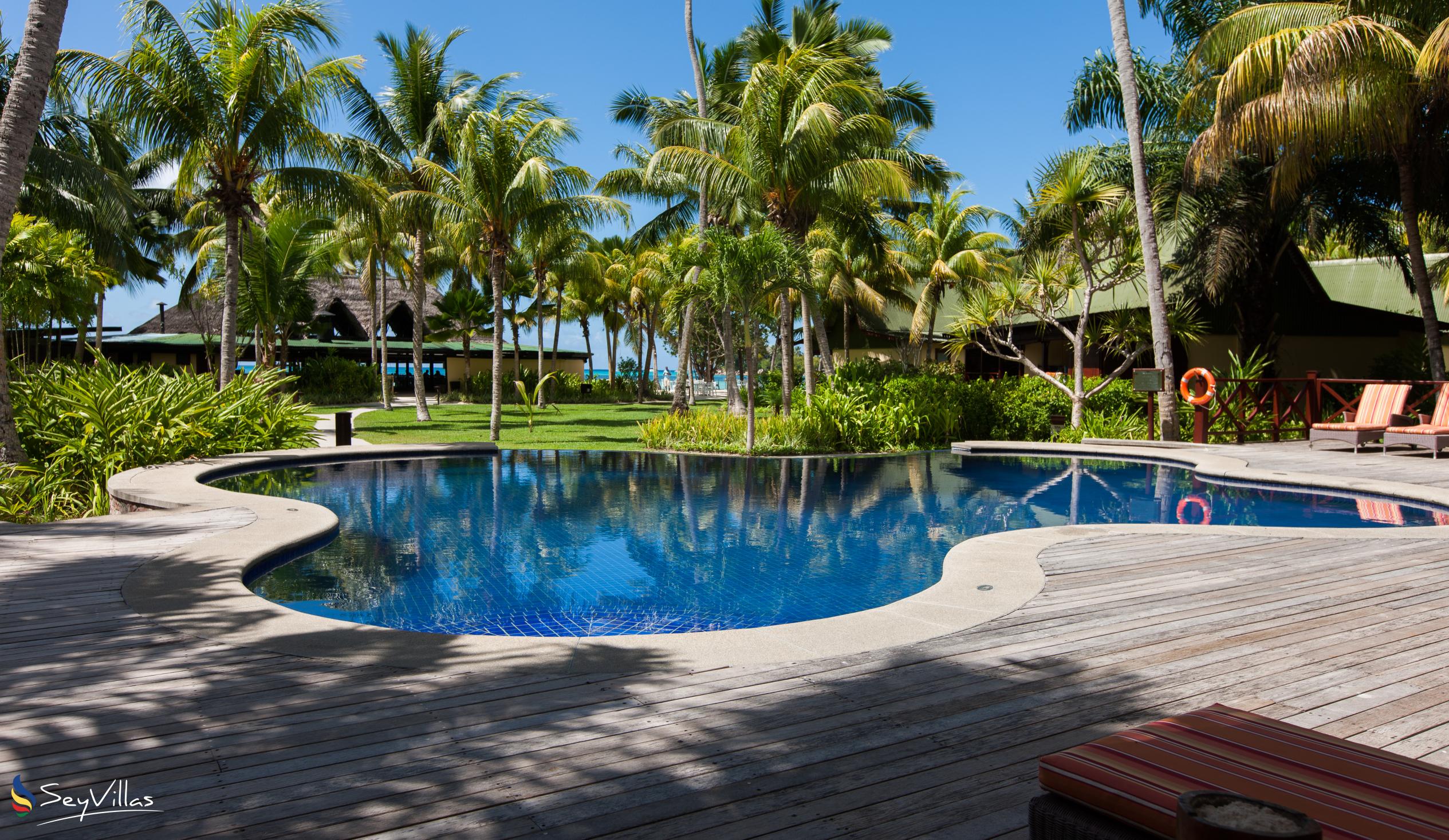 Foto 18: Paradise Sun Hotel - Aussenbereich - Praslin (Seychellen)