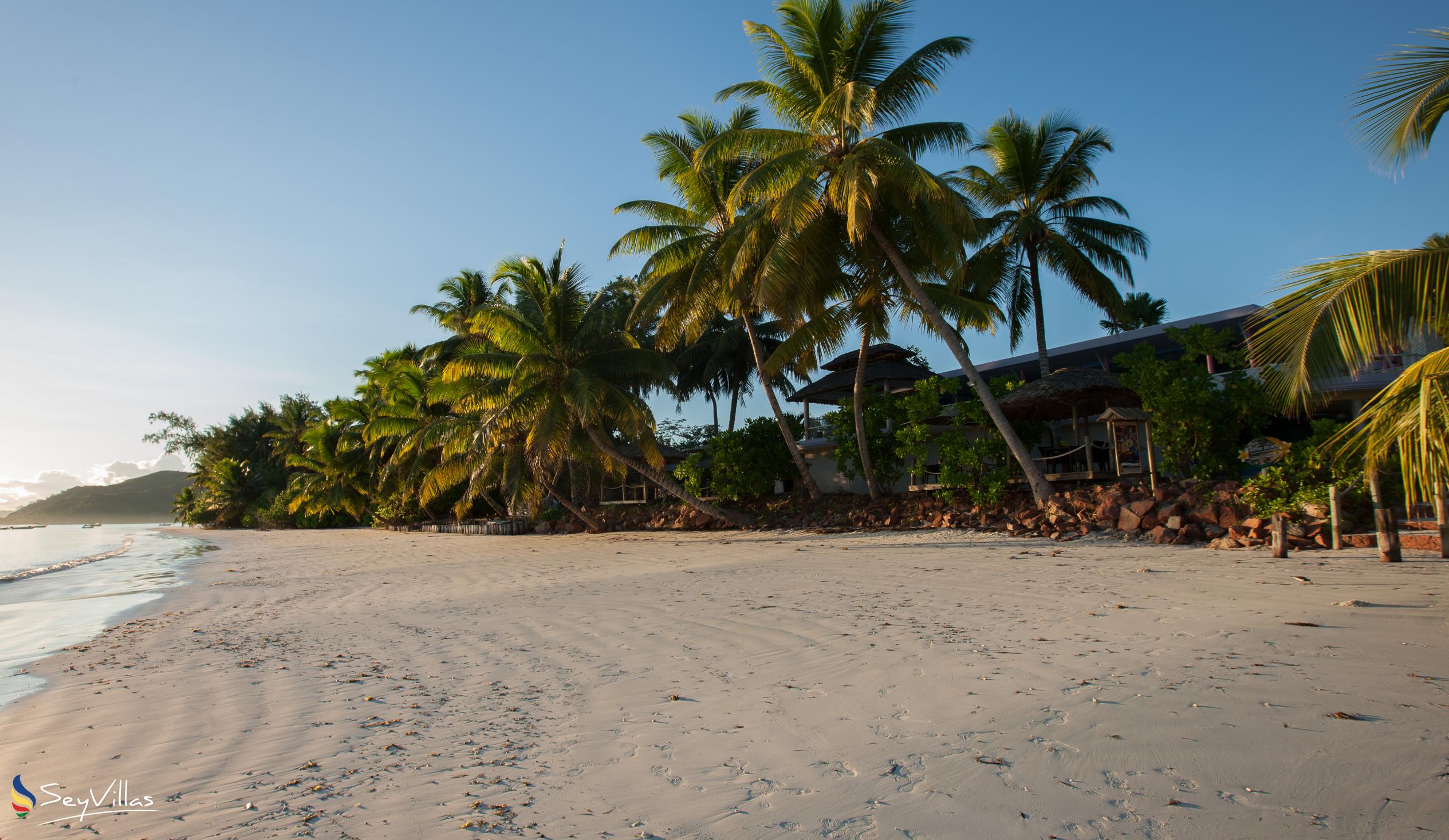 Foto 6: Paradise Sun Hotel - Aussenbereich - Praslin (Seychellen)