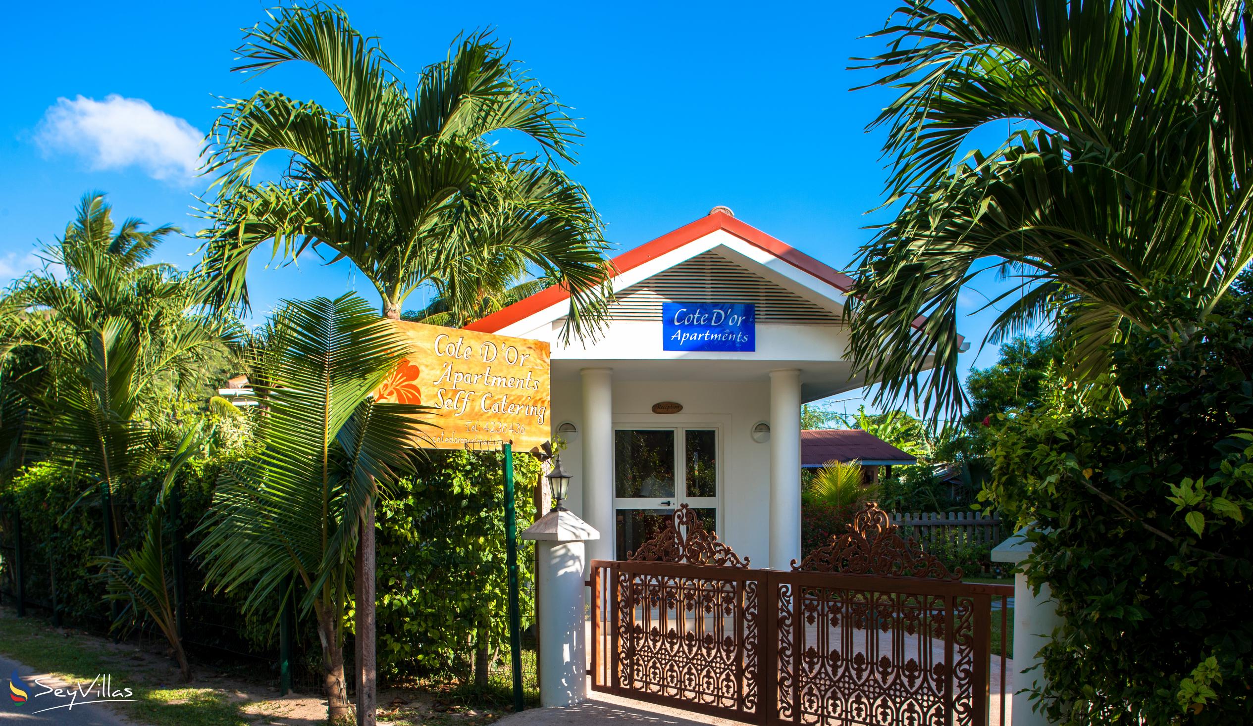 Foto 6: Cote d'Or Apartments - Aussenbereich - Praslin (Seychellen)